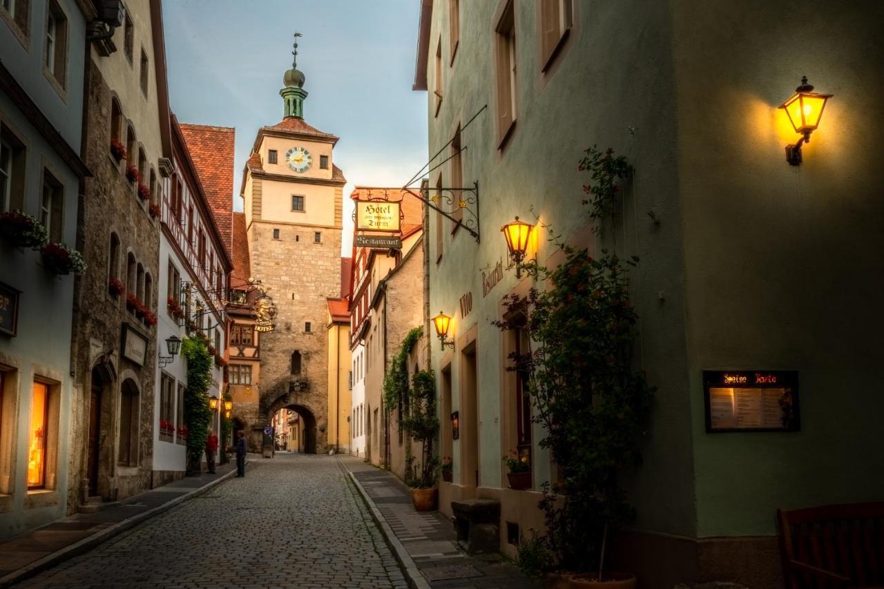 Gaestehaus Am Weissen Turm Rothenburg ob der Tauber Luaran gambar