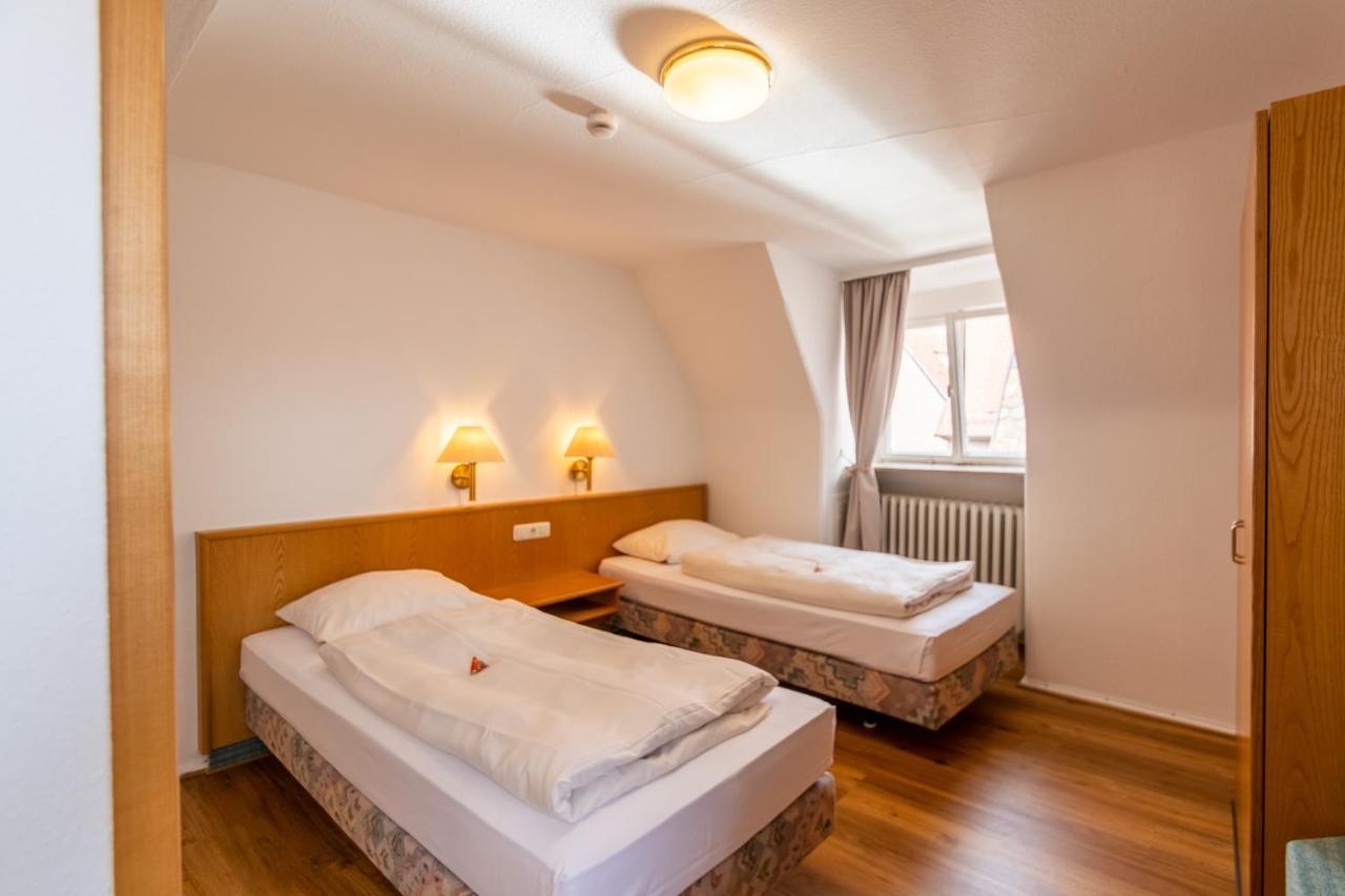 Gaestehaus Am Weissen Turm Rothenburg ob der Tauber Luaran gambar