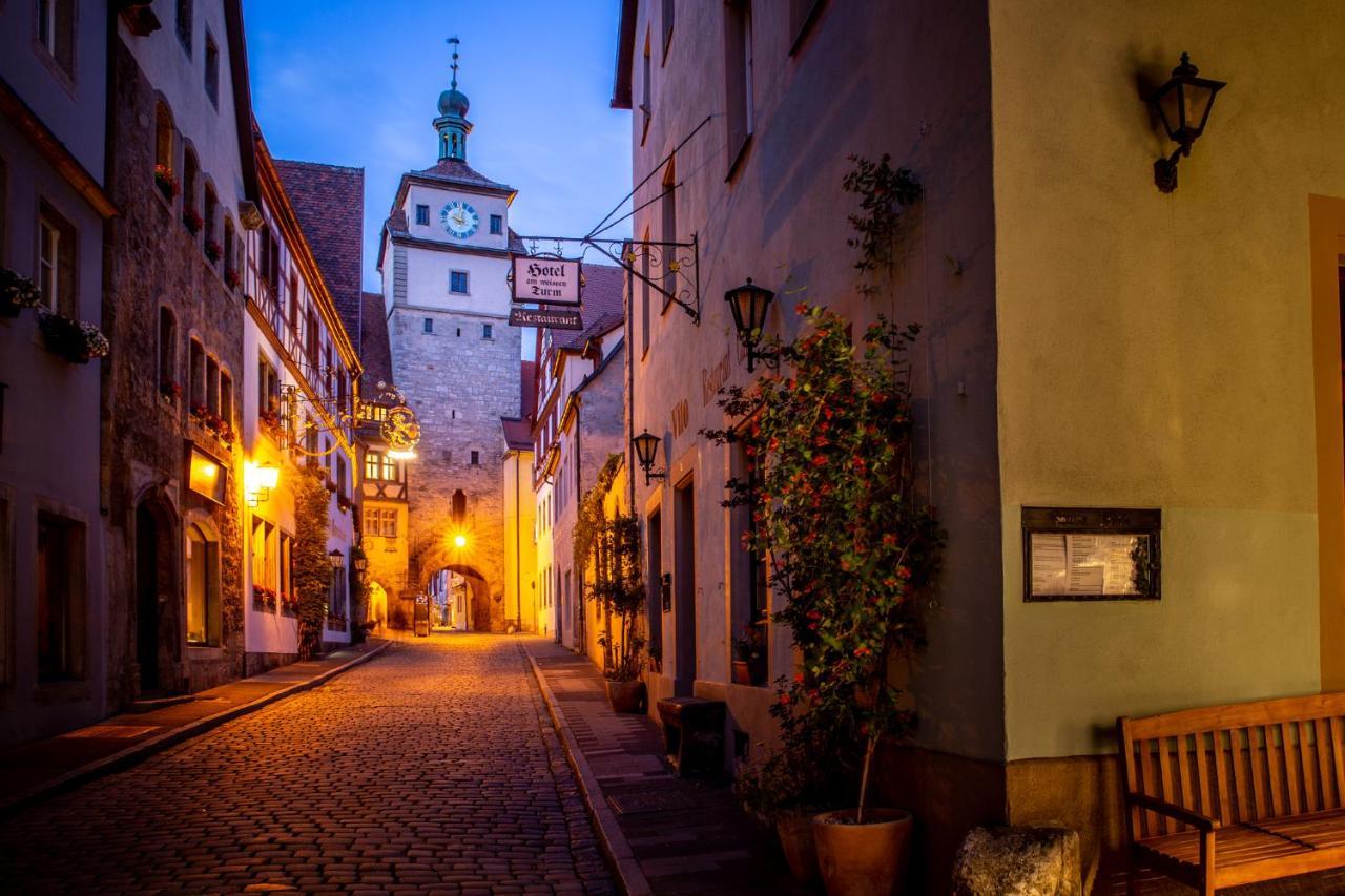 Gaestehaus Am Weissen Turm Rothenburg ob der Tauber Luaran gambar